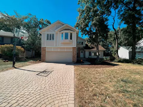 721 Westchester Ln, Bolingbrook, IL 60440