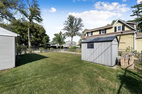 Exterior - 1205 S Cora St, Des Plaines, IL 60018 photo 4 of 6