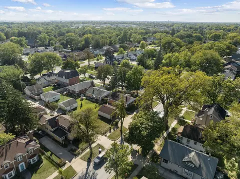 View/Area - 1205 S Cora St, Des Plaines, IL 60018 photo 4 of 5