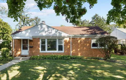 1205 S Cora St, Des Plaines, IL 60018