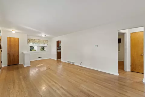 Living - 1205 S Cora St, Des Plaines, IL 60018 photo 3 of 6