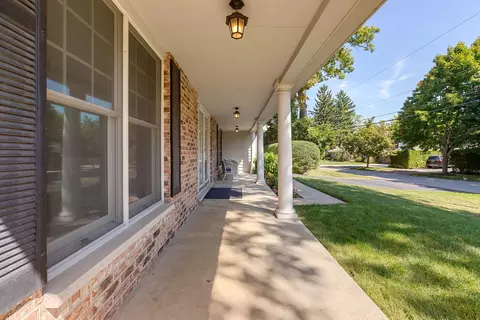 222 E Scranton Ave, Lake Bluff, IL 60044 photo 4