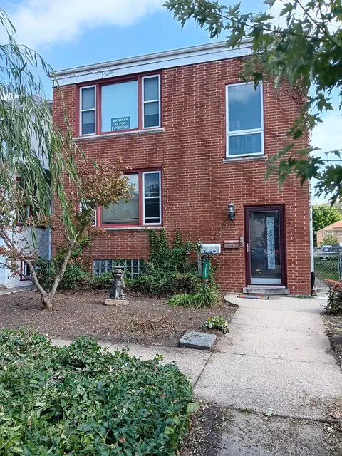 1243 Clinton Ave, Berwyn, IL 60402