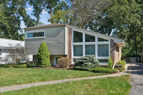 1237 Eastwood Ave, Highland Park, IL 60035