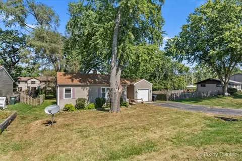 1706 W Oakleaf Dr, Mchenry, IL 60051 photo 15