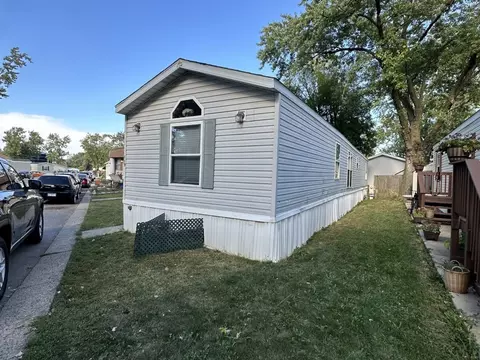 416 W Touhy Ave #119, Des Plaines, IL 60018