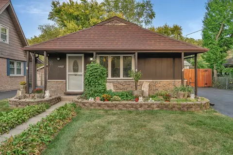14927 Millard Ave, Midlothian, IL 60445