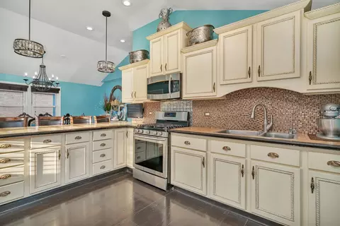 14927 Millard Ave, Midlothian, IL 60445 photo 4