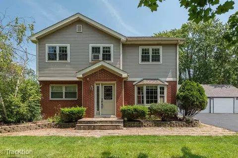 31265 Oplaine Rd, Libertyville, IL 60048