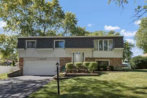 13640 Cherry Ln, Orland Park, IL 60462