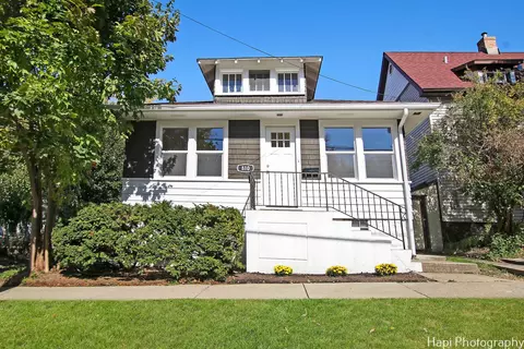810 Porter St, Waukegan, IL 60085