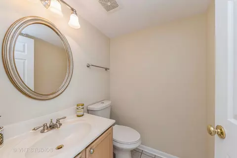 Bath - 1655 Charles Dr, Wheeling, IL 60090 photo 3 of 3