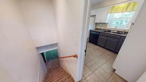 Entry Way - 471 Ida Ln, Bradley, IL 60915 photo 2 of 2
