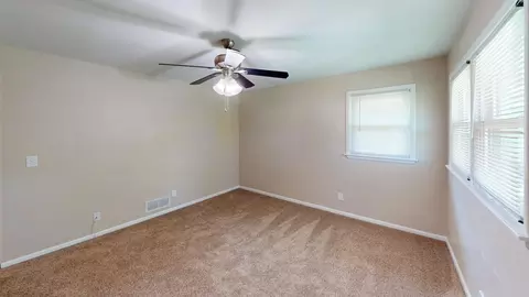 Bedroom - 471 Ida Ln, Bradley, IL 60915 photo 4 of 6