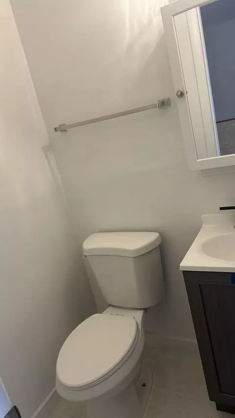 Bath - 8017 W Lyons St, Niles, IL 60714 photo 1 of 2