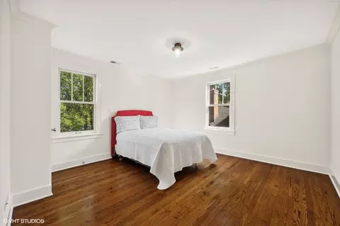 Bedroom - 342 E Scranton Ave, Lake Bluff, IL 60044 photo 3 of 6
