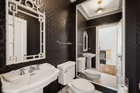Bath - 342 E Scranton Ave, Lake Bluff, IL 60044 photo 1 of 5
