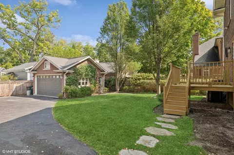 Exterior - 342 E Scranton Ave, Lake Bluff, IL 60044 photo 3 of 4