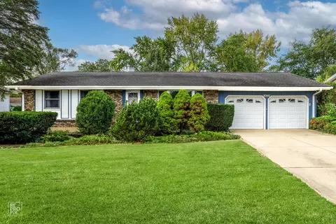 1429 Harvard Ln, Schaumburg, IL 60193