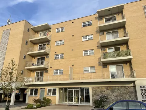 7929 W Grand Ave #210, Elmwood Park, IL 60707