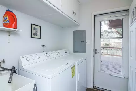 1297 E Hull Dr, Wheaton, IL 60189 photo 12