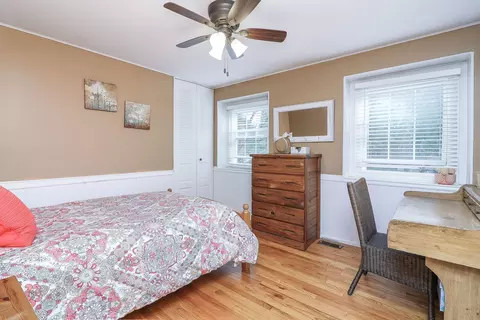 1297 E Hull Dr, Wheaton, IL 60189 photo 17