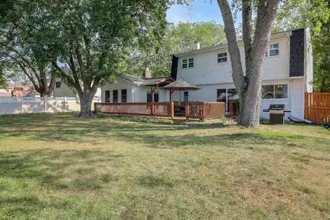 1297 E Hull Dr, Wheaton, IL 60189 photo 23