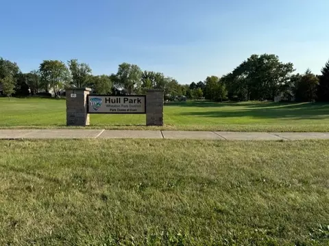 1297 E Hull Dr, Wheaton, IL 60189 photo 24