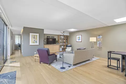 Living - 1739 Seton Rd, Northbrook, IL 60062 photo 2 of 4