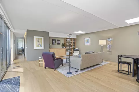 Living - 1739 Seton Rd, Northbrook, IL 60062 photo 1 of 4