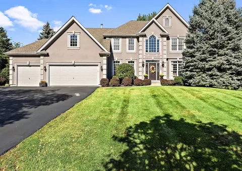 3603 Greenwood Ln, Saint Charles, IL 60175