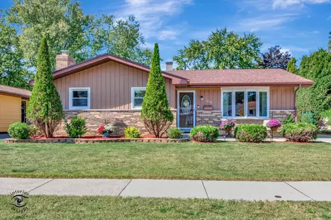 1016 Kip Pl, Lemont, IL 60439