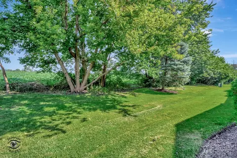 Exterior - 6925 Clearwater Dr, Plainfield, IL 60586 photo 3 of 6