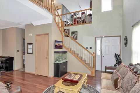 Entry Way - 6925 Clearwater Dr, Plainfield, IL 60586 photo 2 of 3