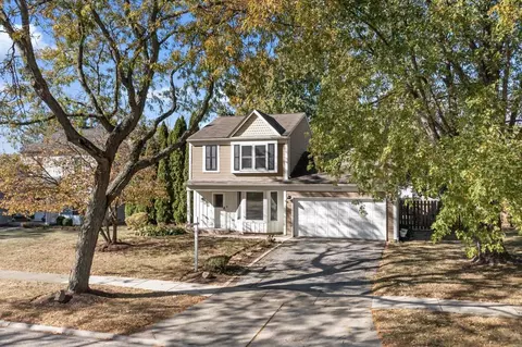 1330 Meghan Ave, Algonquin, IL 60102