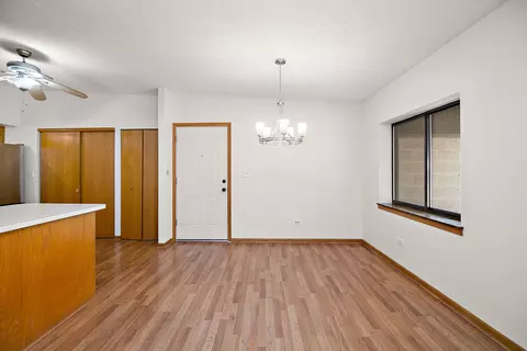 1109 E Division St #2D, Lockport, IL 60441 photo 4