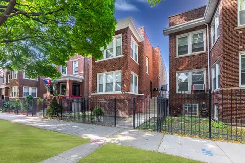 4426 N Bernard St, Chicago, IL 60625