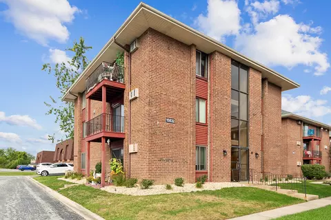 15832 Terrace Dr #3N, Oak Forest, IL 60452