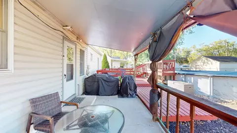 Exterior - 655 S Main Ave, Kankakee, IL 60901 photo 5 of 11
