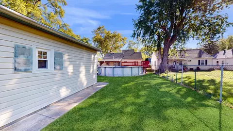 Exterior - 655 S Main Ave, Kankakee, IL 60901 photo 11 of 11