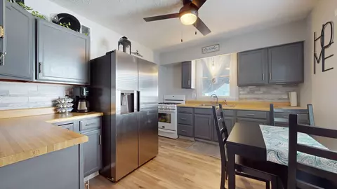 Kitchen - 655 S Main Ave, Kankakee, IL 60901 photo 1 of 2