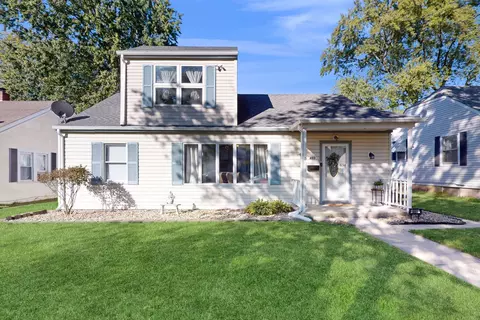 Exterior - 655 S Main Ave, Kankakee, IL 60901 photo 1 of 11