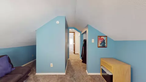 Entry Way - 655 S Main Ave, Kankakee, IL 60901 photo 3 of 3
