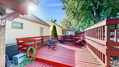 Exterior - 655 S Main Ave, Kankakee, IL 60901 photo 7 of 11