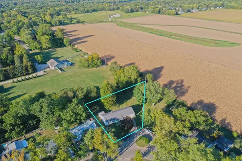 View/Area - 826 Tomahawk Dr, Ottawa, IL 61350 photo 1 of 1