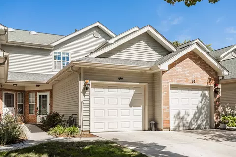194 Golfview Dr, Glendale Heights, IL 60139