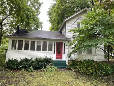 32 W185 Army Trail Rd, Wayne, IL 60184