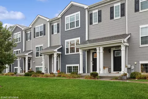 2502 Alison Ave, Pingree Grove, IL 60140