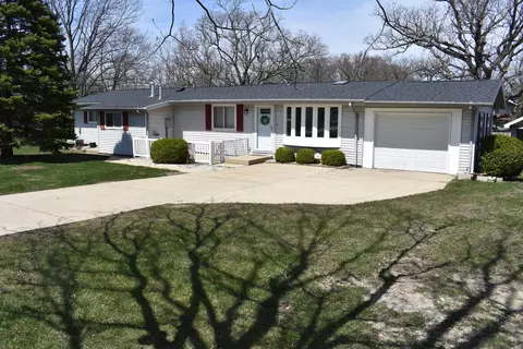 116 Cayuga Ln, Loda, IL 60948