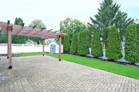 Exterior - 214 Remington Dr, Bartlett, IL 60103 photo 6 of 8